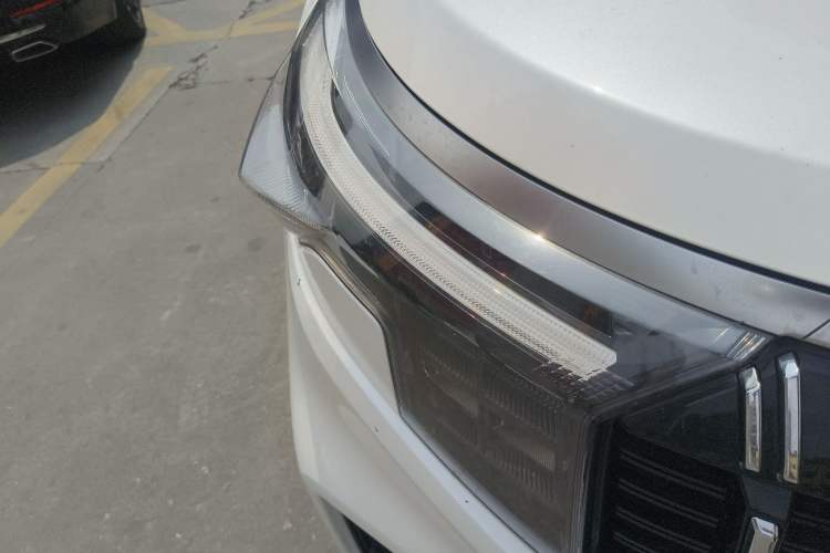Used Kia Sportage R 2021 Ace 2.0L Splendid Edition Right Front Headlight