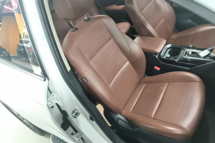 Used Kia Sportage R 2021 Ace 2.0L Splendid Edition Right Front Seat