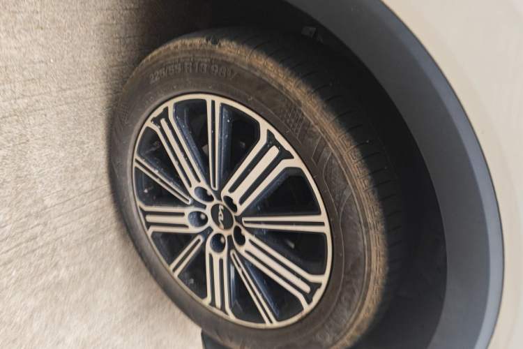 Used Kia Sportage R 2021 Ace 2.0L Splendid Edition Right Front Wheel Hub