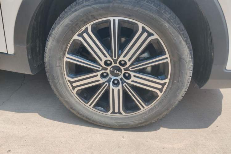 Used Kia Sportage R 2021 Ace 2.0L Splendid Edition Right Front Wheel Hub