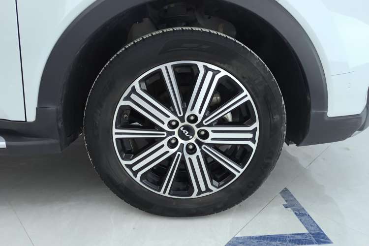 Used Kia Sportage R 2021 Ace 2.0L Splendid Edition Right Front Wheel Hub