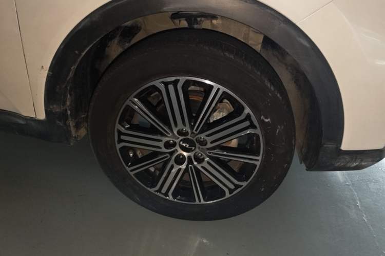 Used Kia Sportage R 2021 Ace 2.0L Splendid Edition Right Front Wheel Hub