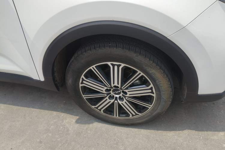 Used Kia Sportage R 2021 Ace 2.0L Splendid Edition Right Front Wheel Hub