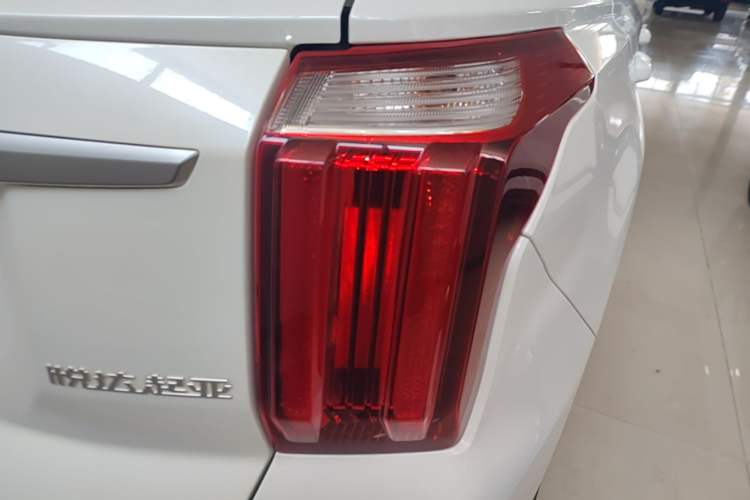 Used Kia Sportage R 2021 Ace 2.0L Splendid Edition Right Rear Taillight