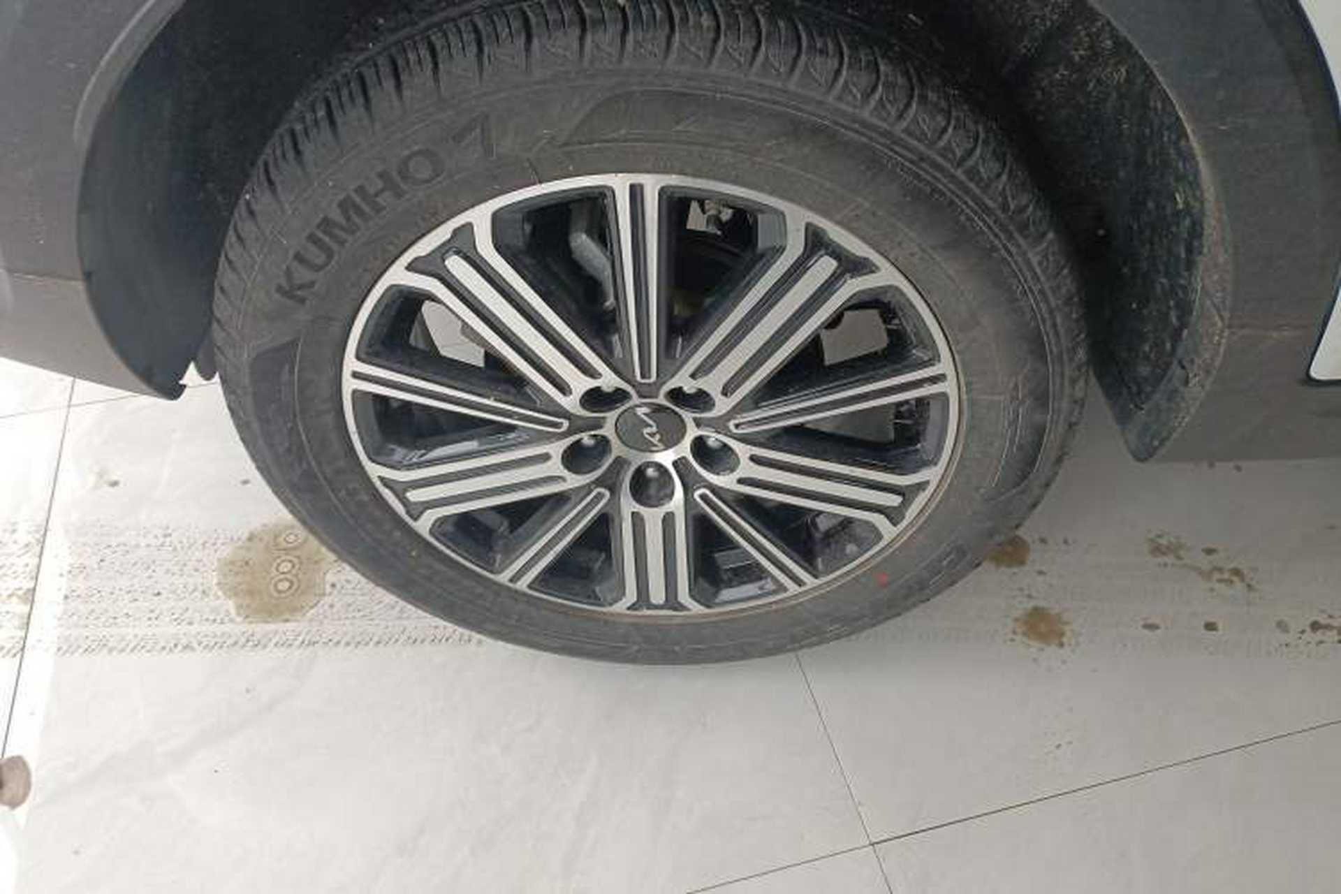 Used Kia Sportage R 2021 Ace 2.0L Splendid Edition Right Rear Wheel Hub