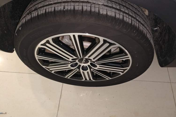 Used Kia Sportage R 2021 Ace 2.0L Splendid Edition Right Rear Wheel Hub