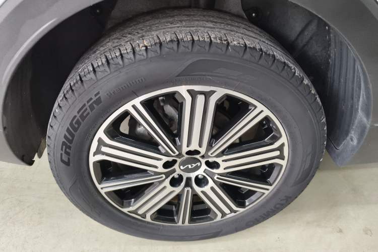 Used Kia Sportage R 2021 Ace 2.0L Splendid Edition Right Rear Wheel Hub