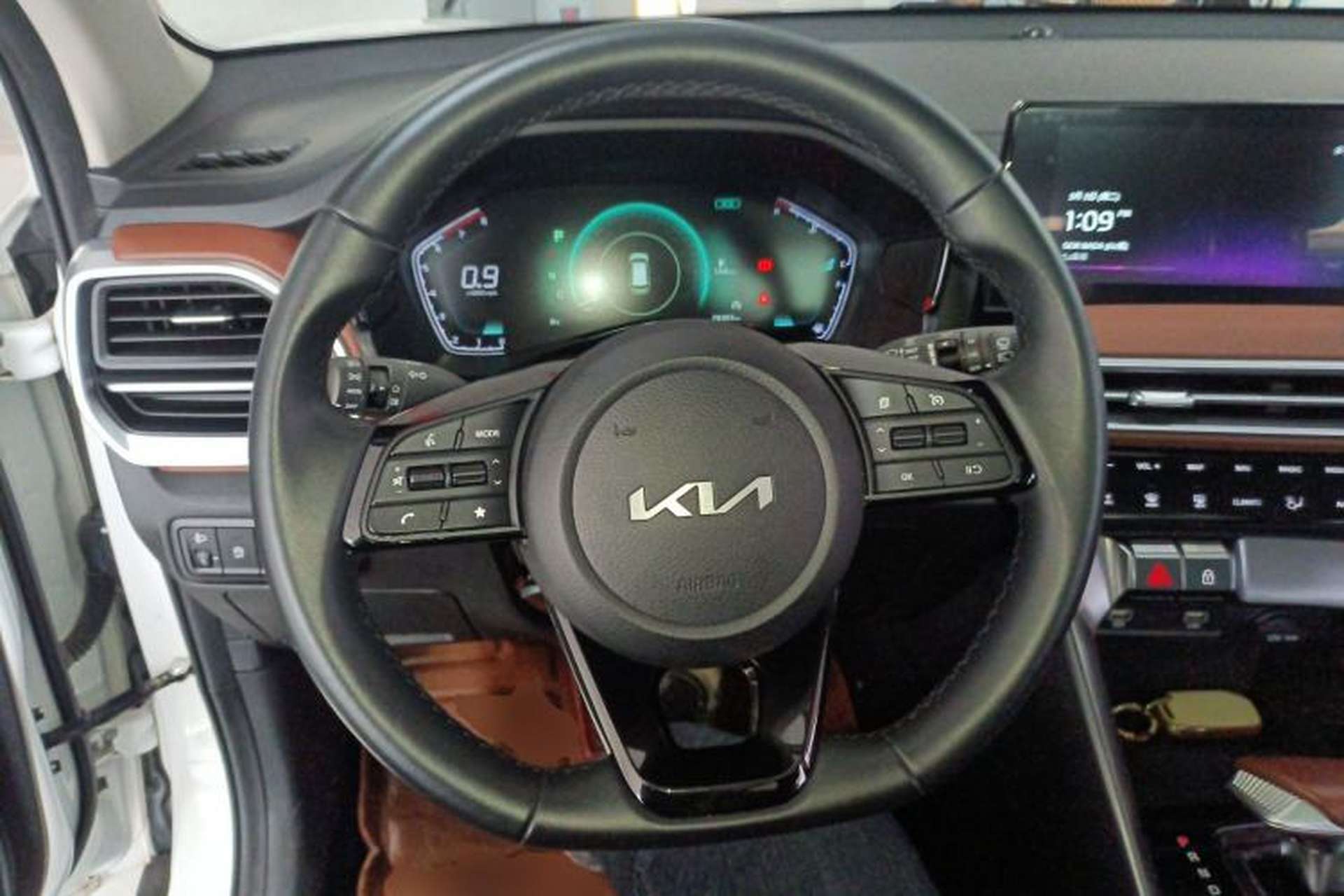 Used Kia Sportage R 2021 Ace 2.0L Splendid Edition Steering Wheel
