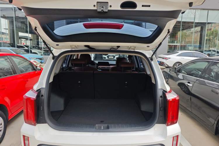 Used Kia Sportage R 2021 Ace 2.0L Splendid Edition Trunk