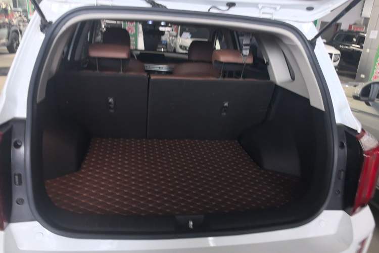 Used Kia Sportage R 2021 Ace 2.0L Splendid Edition Trunk