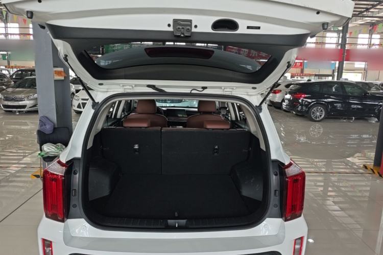 Used Kia Sportage R 2021 Ace 2.0L Splendid Edition Trunk