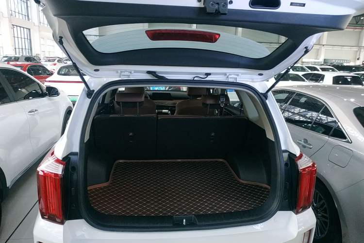 Used Kia Sportage R 2021 Ace 2.0L Splendid Edition Trunk