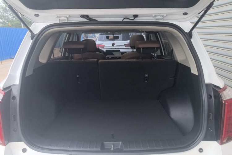 Used Kia Sportage R 2021 Ace 2.0L Splendid Edition Trunk