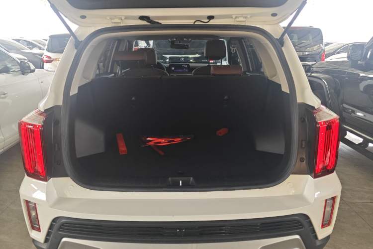 Used Kia Sportage R 2021 Ace 2.0L Splendid Edition Trunk