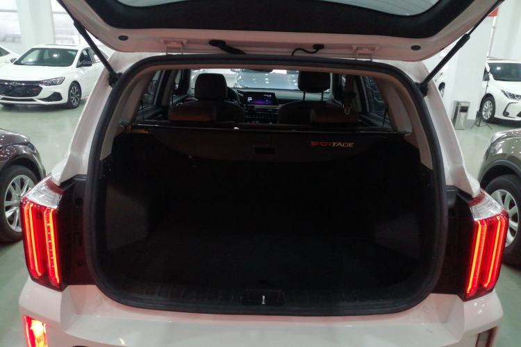 Used Kia Sportage R 2021 Ace 2.0L Splendid Edition Trunk