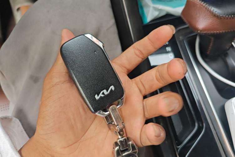 Used Kia Sportage R 2021 Ace 2.0L Splendid Edition Vehicle Key