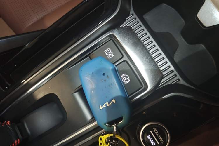 Used Kia Sportage R 2021 Ace 2.0L Splendid Edition Vehicle Key