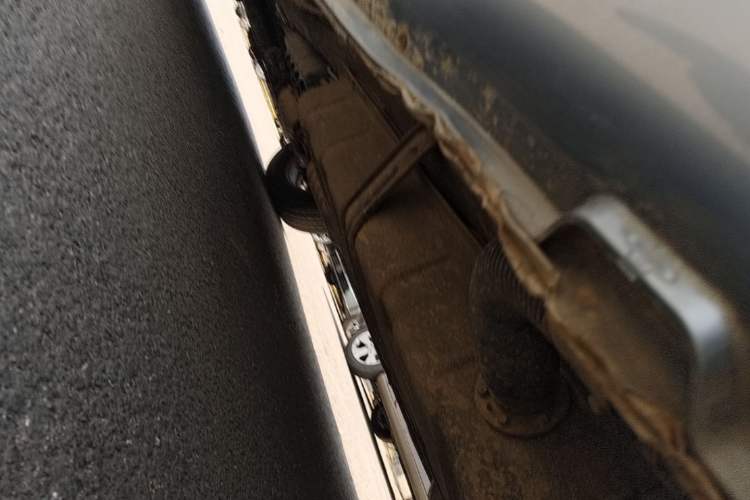 Used Kia VQ 2006 2.7 Comfort Edition Chassis Rear Left