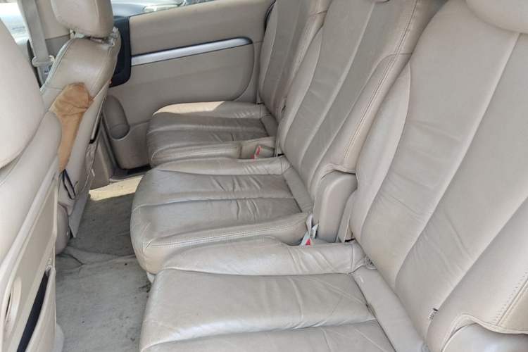 Used Kia VQ 2006 2.7 Comfort Edition Left Rear Seat