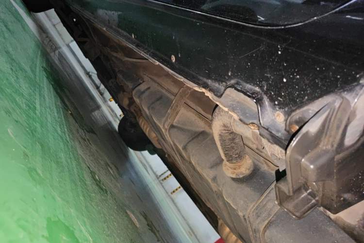 Used Kia VQ 2011 2.7 Comfort Edition Chassis Rear Left