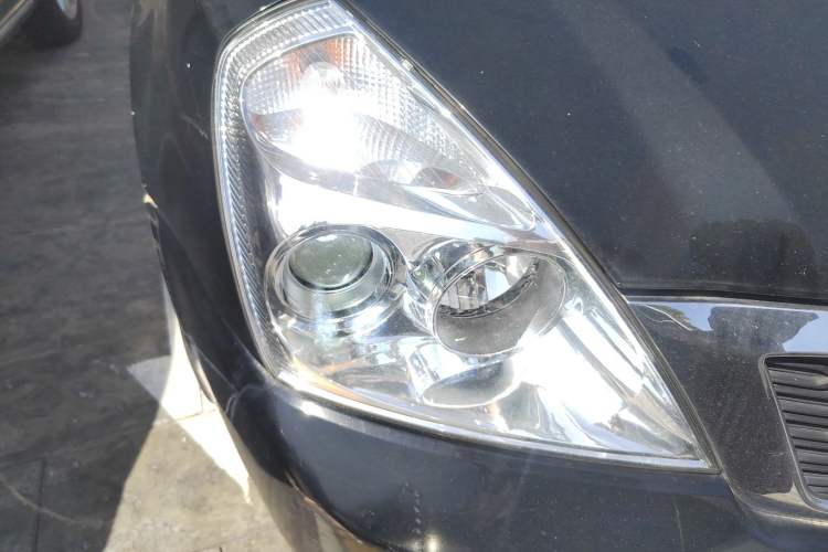 Used Kia VQ 2011 2.7 Comfort Edition Exterior 6