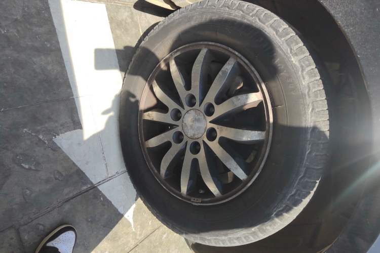 Used Kia VQ 2011 2.7 Comfort Edition Exterior 7