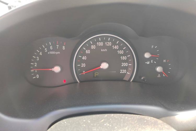 Used Kia VQ 2011 2.7 Comfort Edition Instrument Cluster