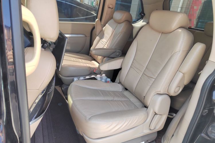 Used Kia VQ 2011 2.7 Comfort Edition Interior 4