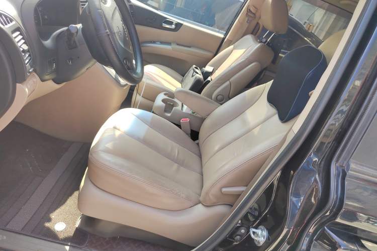 Used Kia VQ 2011 2.7 Comfort Edition Left Front Seat