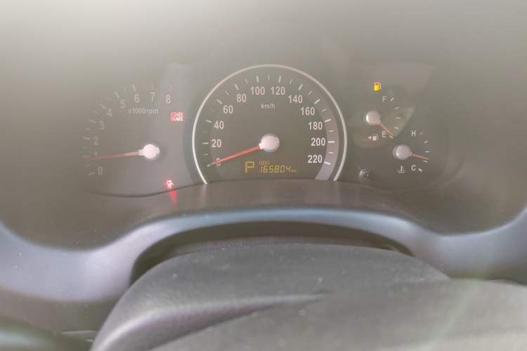 Used Kia VQ 2011 2.7 Luxury Edition Odometer Close Up