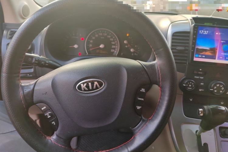Used Kia VQ 2011 2.7 Luxury Edition Steering Wheel