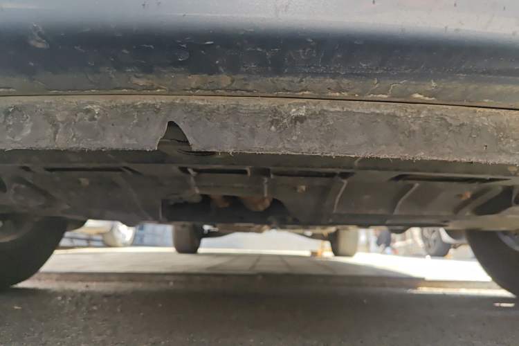 Used Kia VQ 2011 2.7 Comfort Edition Chassis Front