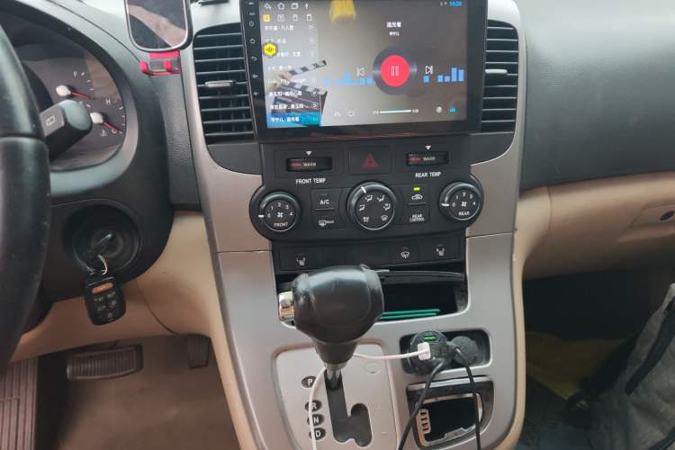 Used Kia VQ 2011 2.7 Comfort Edition Audio And AC Panel