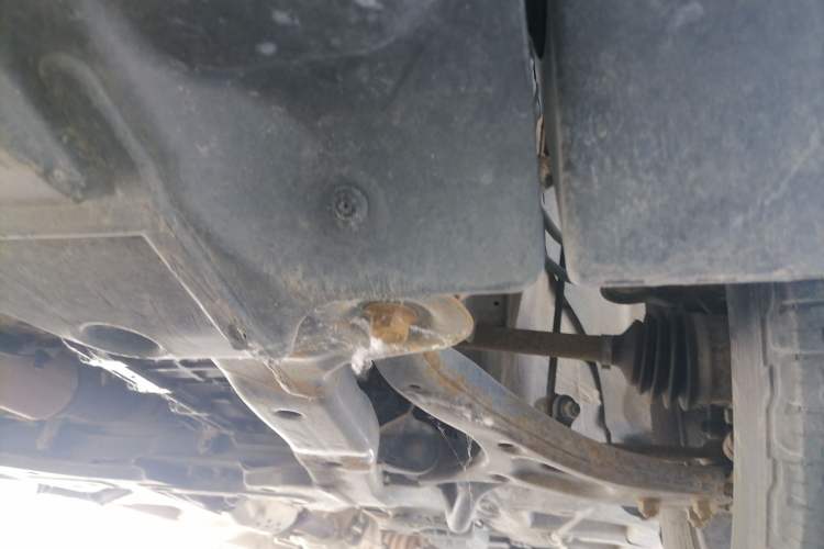 Used Kia VQ 2011 2.7 Comfort Edition Chassis Front