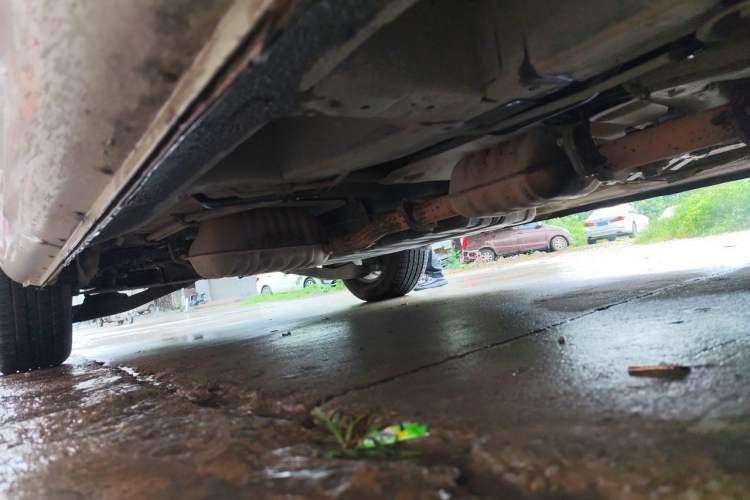 Used Kia VQ 2011 2.7 Comfort Edition Chassis Front Right