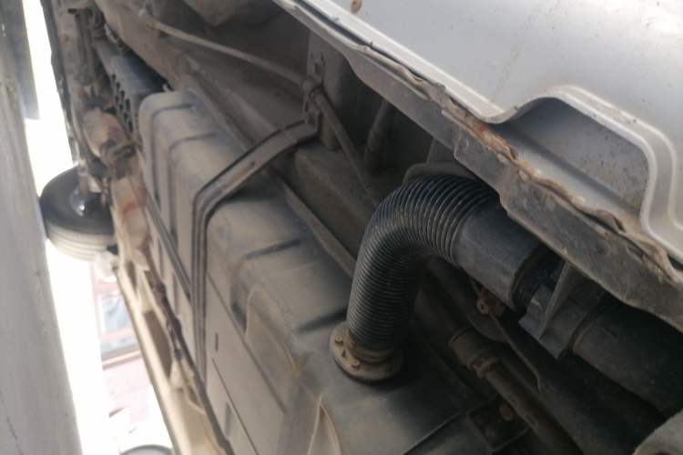 Used Kia VQ 2011 2.7 Comfort Edition Chassis Rear Left