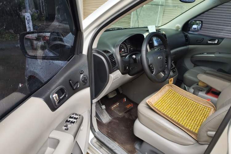 Used Kia VQ 2011 2.7 Comfort Edition Driver Seat