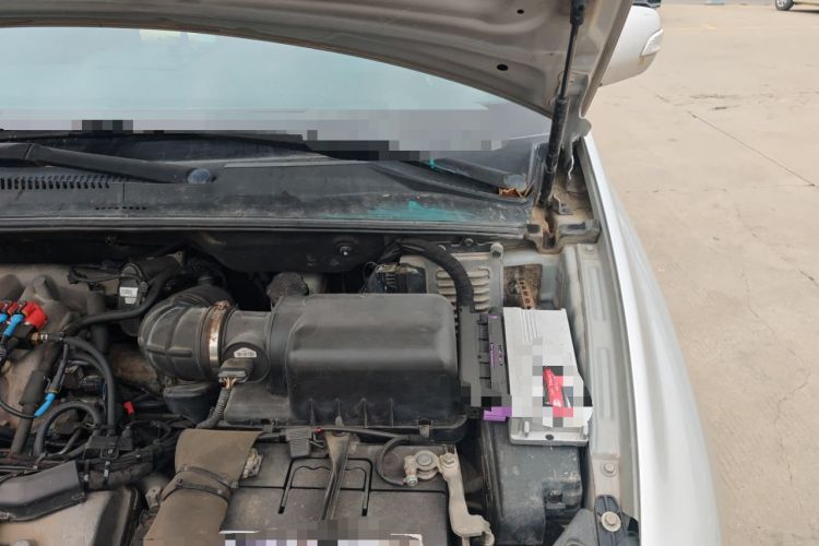 Used Kia VQ 2011 2.7 Comfort Edition Engine Bay Left