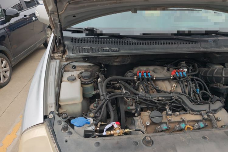 Used Kia VQ 2011 2.7 Comfort Edition Engine Bay Right