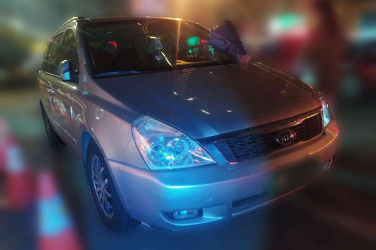 Used Kia VQ 2011 2.7 Comfort Edition Front Right 45 Deg