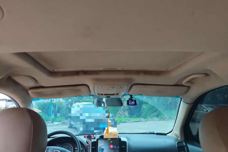 Used Kia VQ 2011 2.7 Comfort Edition Headliner