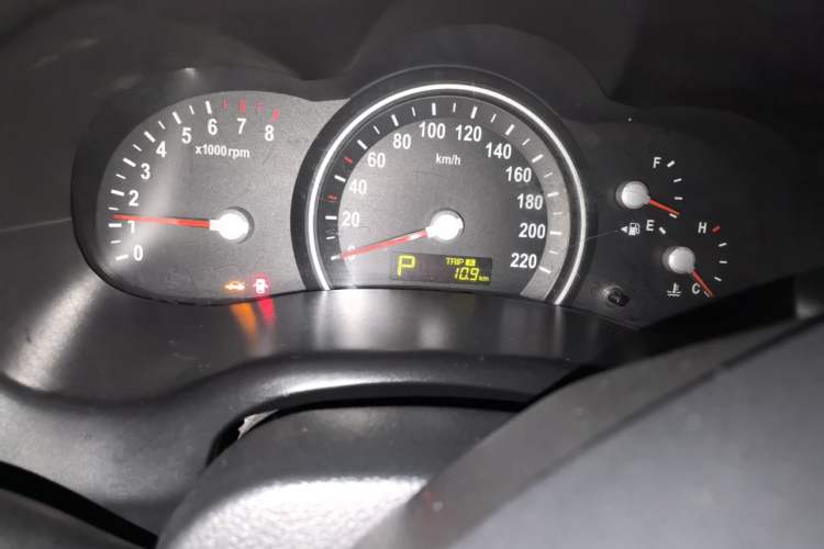 Used Kia VQ 2011 2.7 Luxury Edition Instrument Cluster