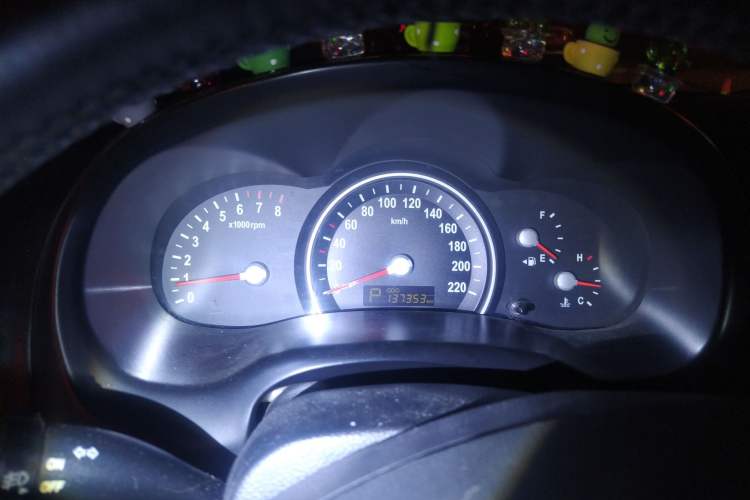 Used Kia VQ 2011 2.7 Comfort Edition Instrument Cluster
