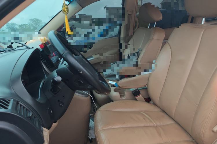Used Kia VQ 2011 2.7 Comfort Edition Left Front Seat