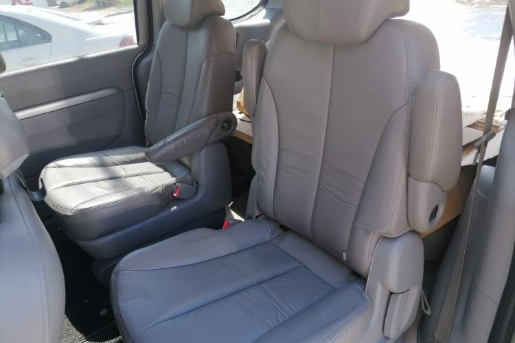 Used Kia VQ 2011 2.7 Comfort Edition Left Rear Seat
