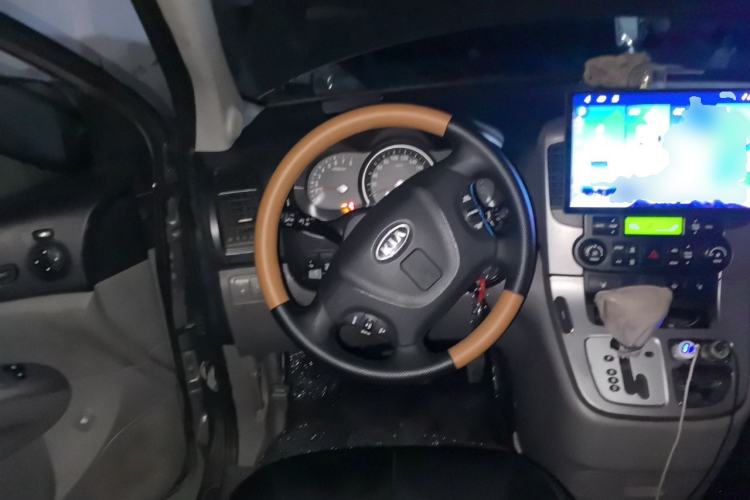 Used Kia VQ 2011 2.7 Luxury Edition Steering Wheel