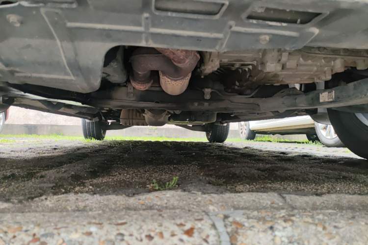 Used Kia VQ 2011 2.7 Comfort Edition Chassis Front
