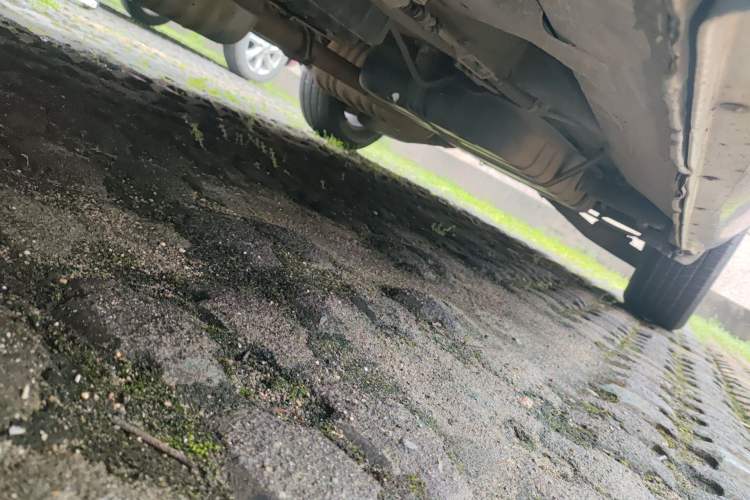 Used Kia VQ 2011 2.7 Comfort Edition Chassis Front Left