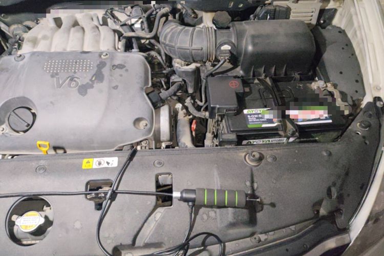 Used Kia VQ 2011 2.7 Comfort Edition Engine Bay Left