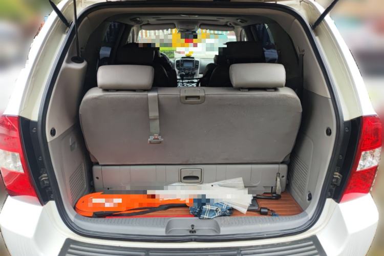 Used Kia VQ 2011 2.7 Comfort Edition Trunk